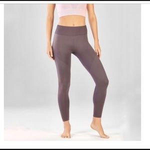Fabletics 7/8 seamless leggings